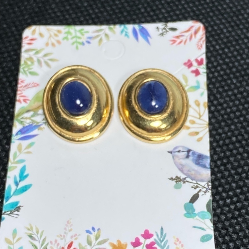 #8 Earrings